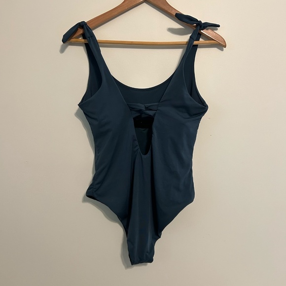 Carve Designs Sandhaven One-Piece Swimsuit - Picture 4 of 5